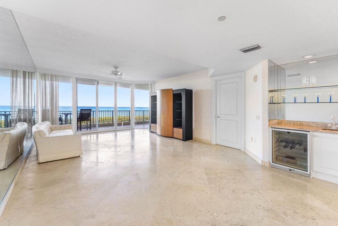 800 Ocean Drive 204, Juno Beach, Florida 33408, USA