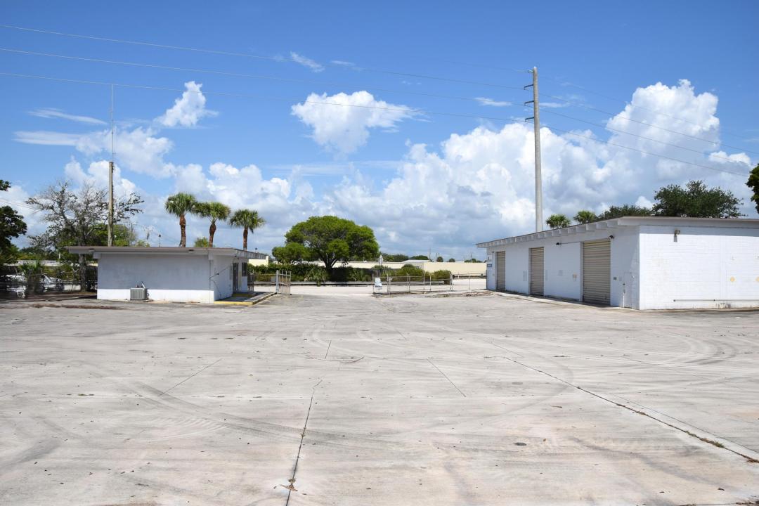 281 Old Dixie Highway, Tequesta, Florida 33469