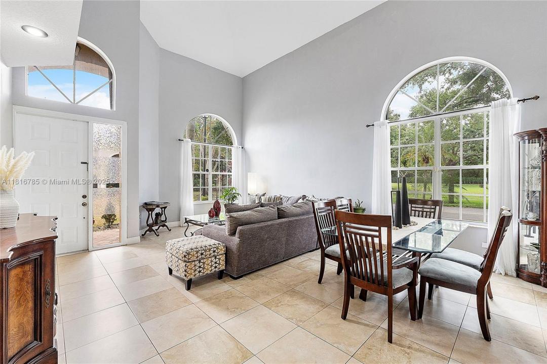 1008 NW 116th Ave, Coral Springs, Florida 33071
