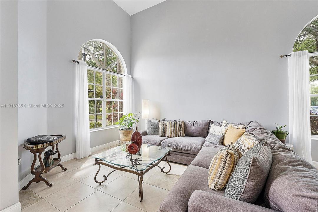 1008 NW 116th Ave, Coral Springs, Florida 33071