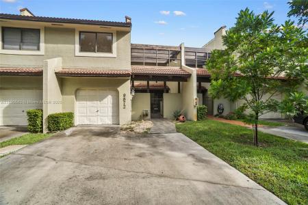 9872 Costa Del Sol Blvd D-93, Doral, Florida 33178, USA