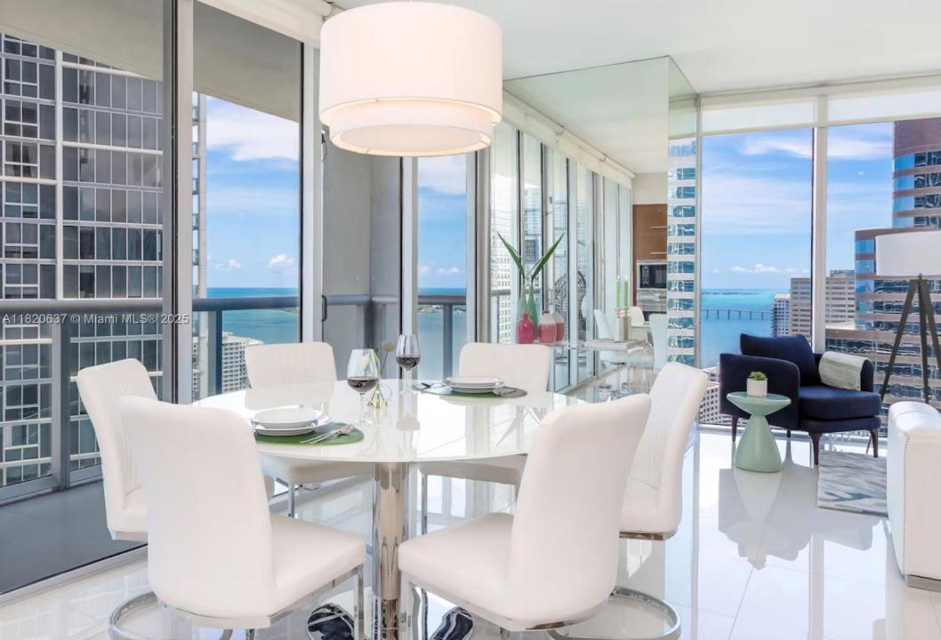 485 Brickell Ave 3410, Miami, Florida 33131, Stati Uniti