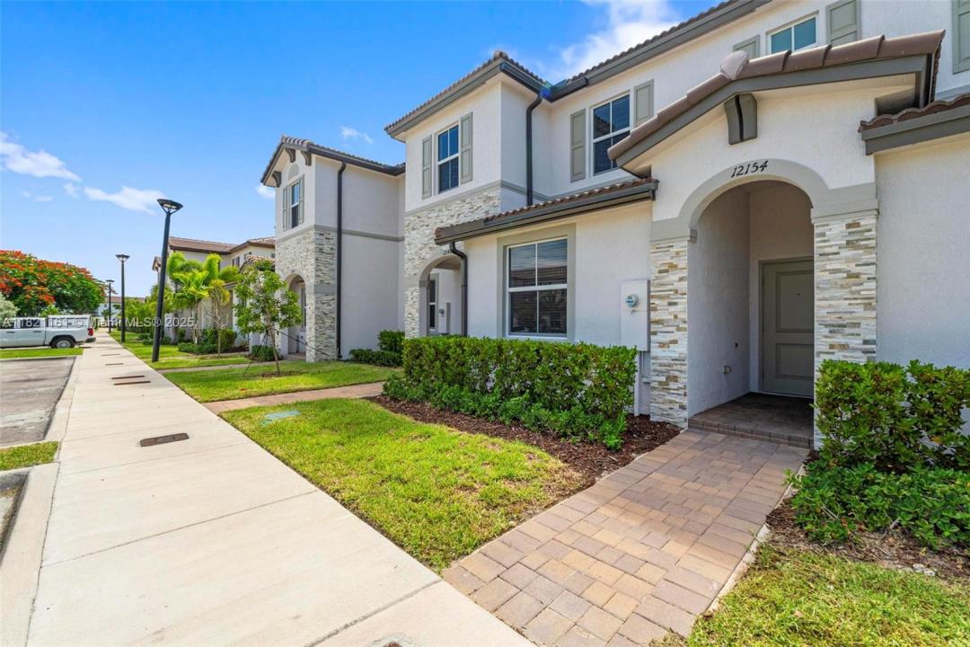 12154 NW 24th Ct 12154, Miami, 佛罗里达州 33167, 美国