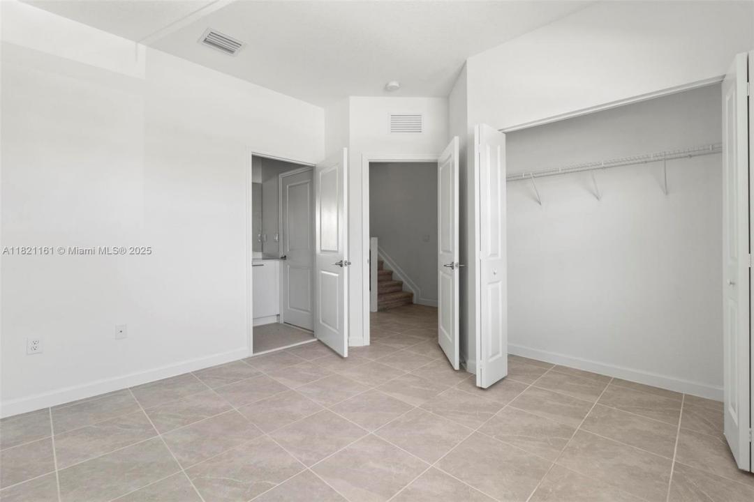 12154 NW 24th Ct 12154, Miami, 佛罗里达州 33167, 美国