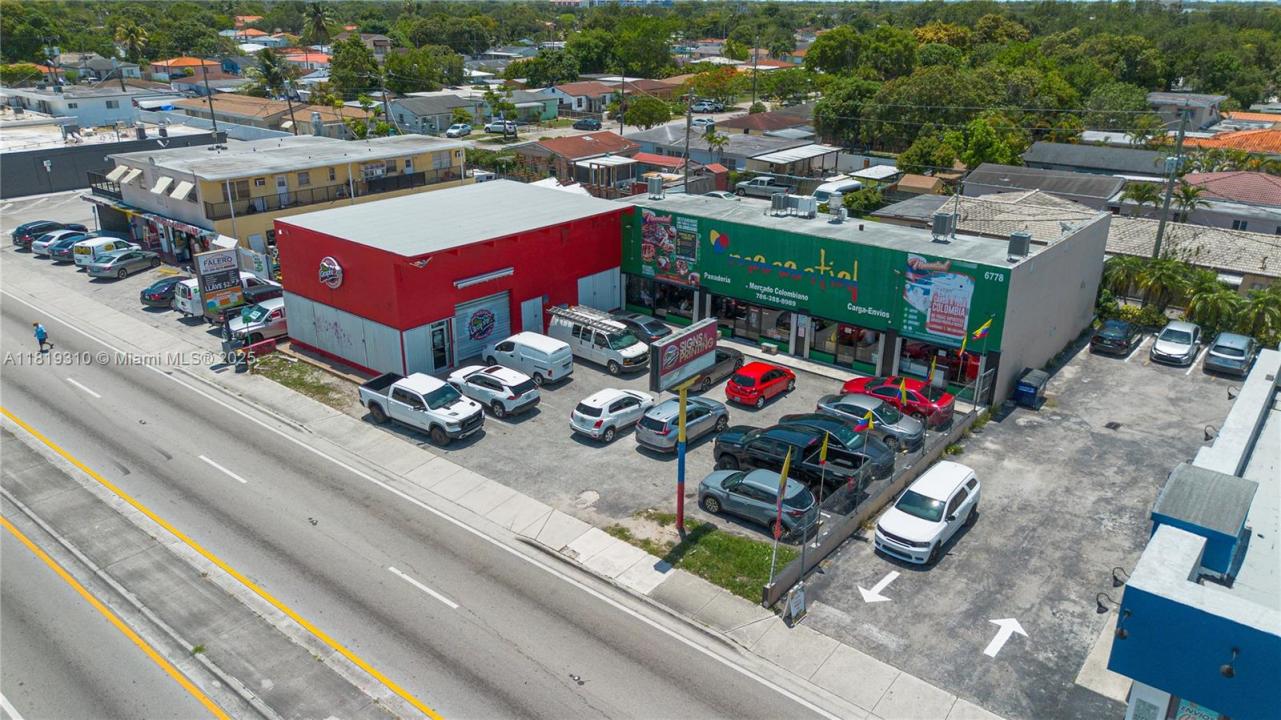 6772 W Flagler St, Miami, Florida 33144, Stati Uniti