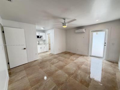 11309 SW 74th Ter EFF, Miami, Florida 33173, USA