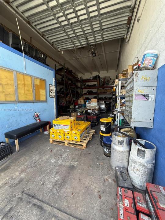 9008 NW 119th St Suite D, Hialeah Gardens, 佛罗里达州 33018, 美国