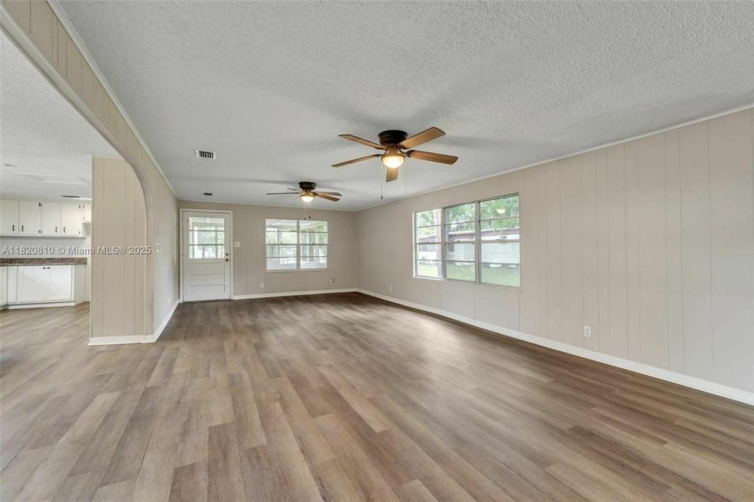 160 Southwest 9th Avenue, Other City - In The State Of Florida, Florida 32054, HOA KỲ