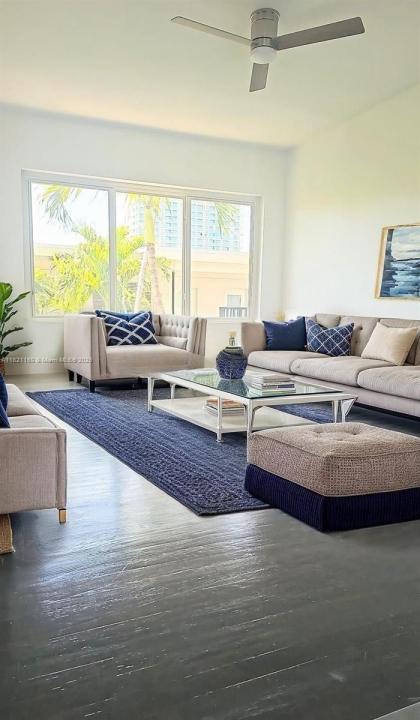 7325 Byron Ave 7, Miami Beach, 플로리다 33141, 미국