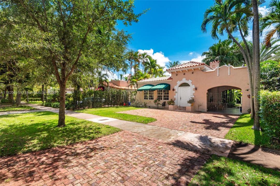 1218 Madrid St, Coral Gables, Florida 33134, Estados Unidos