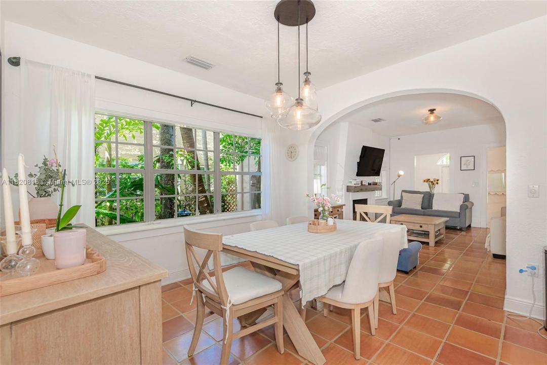 1218 Madrid St, Coral Gables, Florida 33134, Estados Unidos