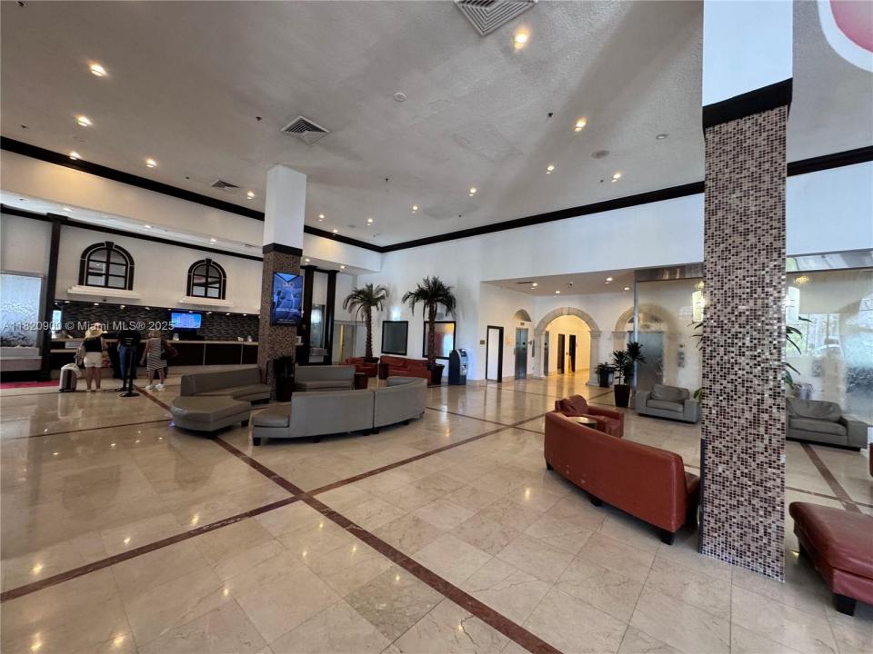 19201 N Collins Ave 826, Sunny Isles Beach, Florida 33160