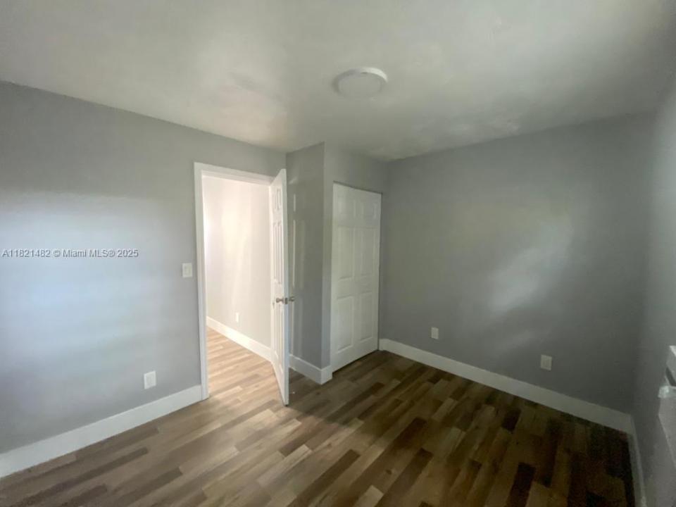 345 NE 168th St, North Miami Beach, 佛罗里达州 33162, 美国