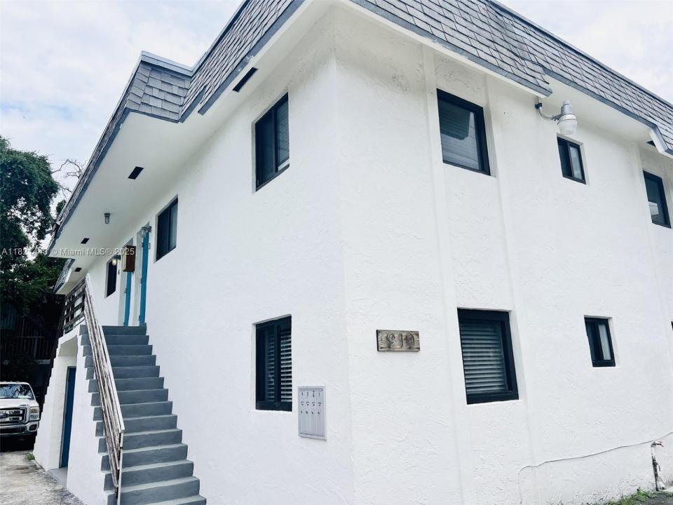 910 SW 4th Ave 1, Miami, فلوريدا 33130, الولايات المتحدة