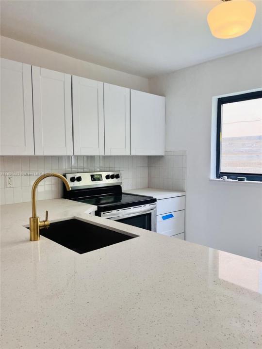 910 SW 4th Ave 1, Miami, فلوريدا 33130, الولايات المتحدة