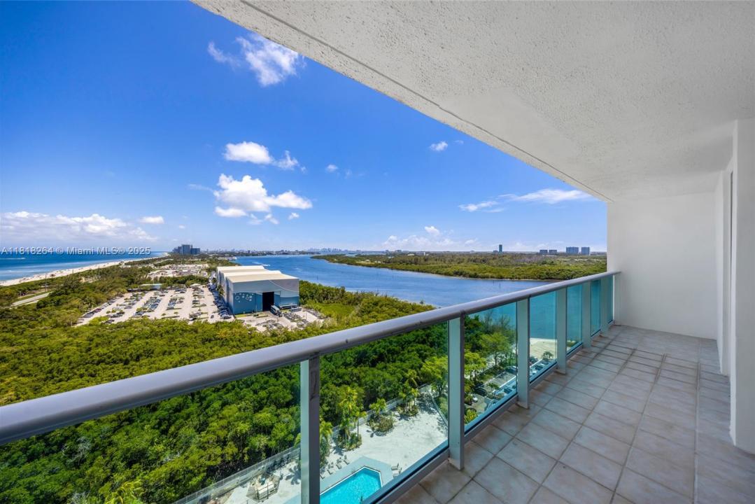 100 Bayview Dr 1922, Sunny Isles Beach, Floride 33160, États-Unis