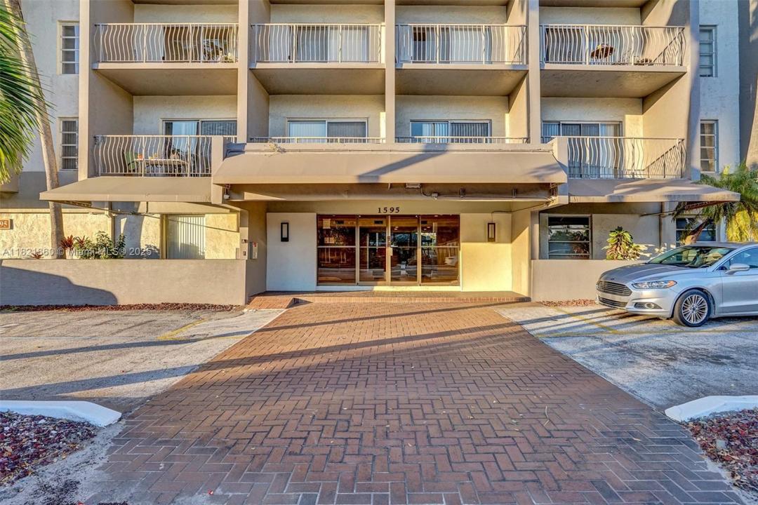 1595 NE 135th St 339, North Miami, Florida 33161