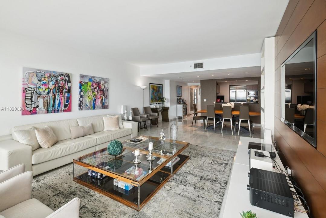 1331 Brickell Bay Dr 1907, Miami, フロリダ 33131, アメリカ合衆国