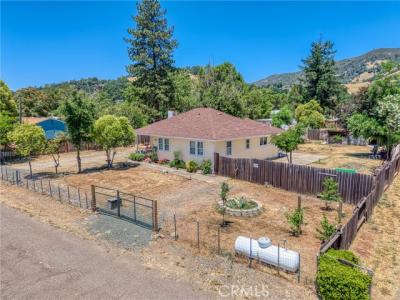 Beach Street, ニース, カリフォルニア 95464, アメリカ合衆国