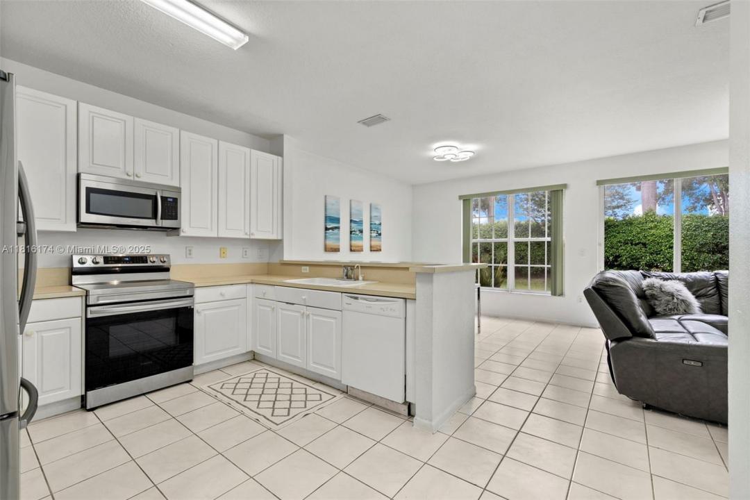 1968 NW 79th Way, Pembroke Pines, Flórida 33024, Estados Unidos