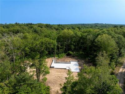 2 Fanning Place, Hopkinton, RI 02833, USA