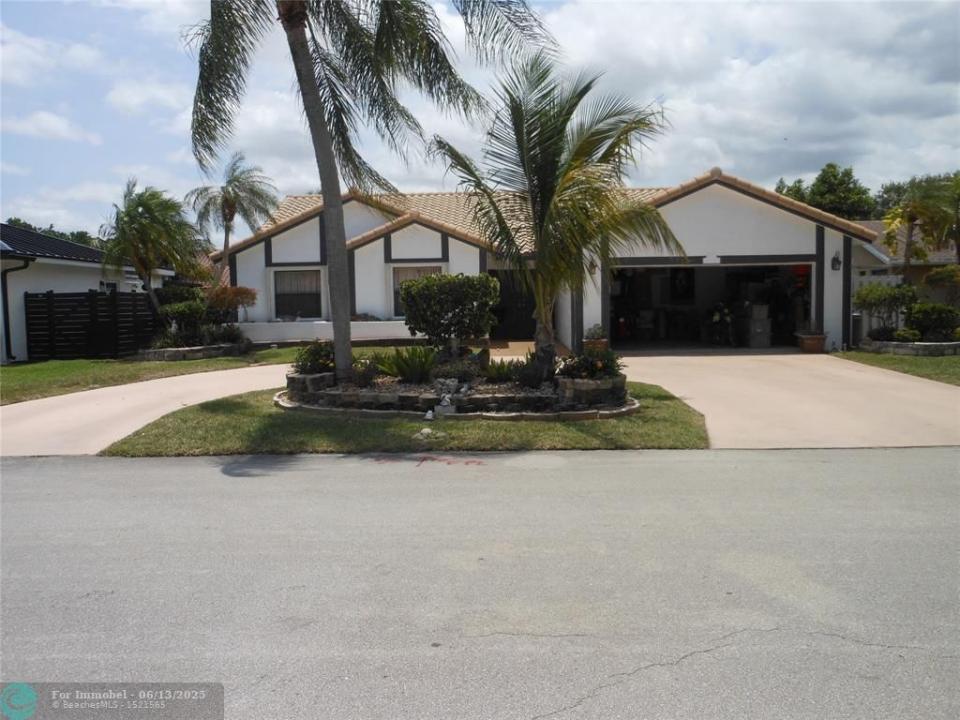 8706 NW 83rd St, Tamarac, Florida 33321, Stati Uniti