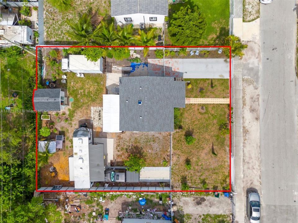2330 NW 94th St, Miami, 佛罗里达州 33147, 美国