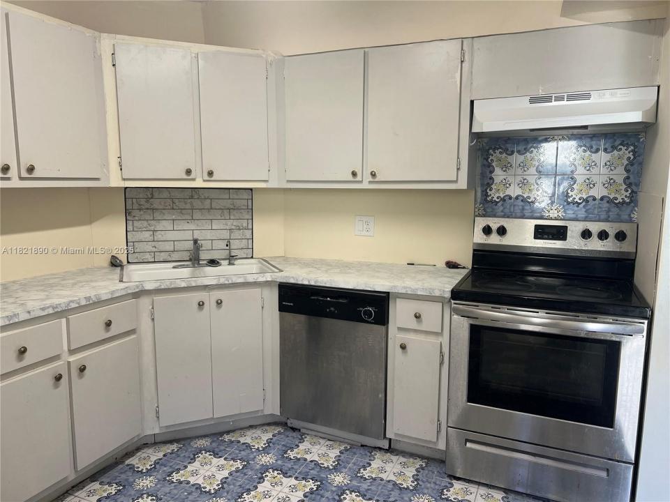 3300 Spanish Moss Ter 210, Lauderhill, פלורידה 33319, ארצות הברית של אמריקה 
