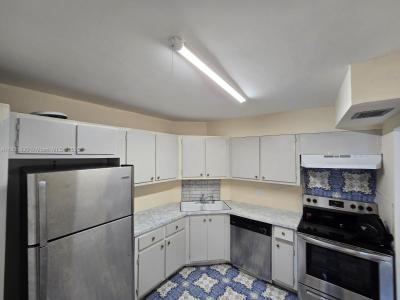 3300 Spanish Moss Ter 210, Lauderhill, Florida 33319, USA