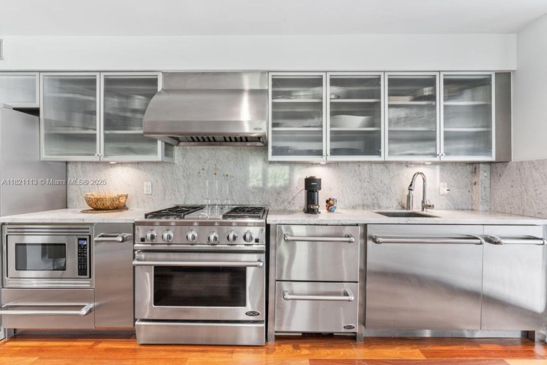 1601 West Ave 105, Miami Beach, Florida 33139