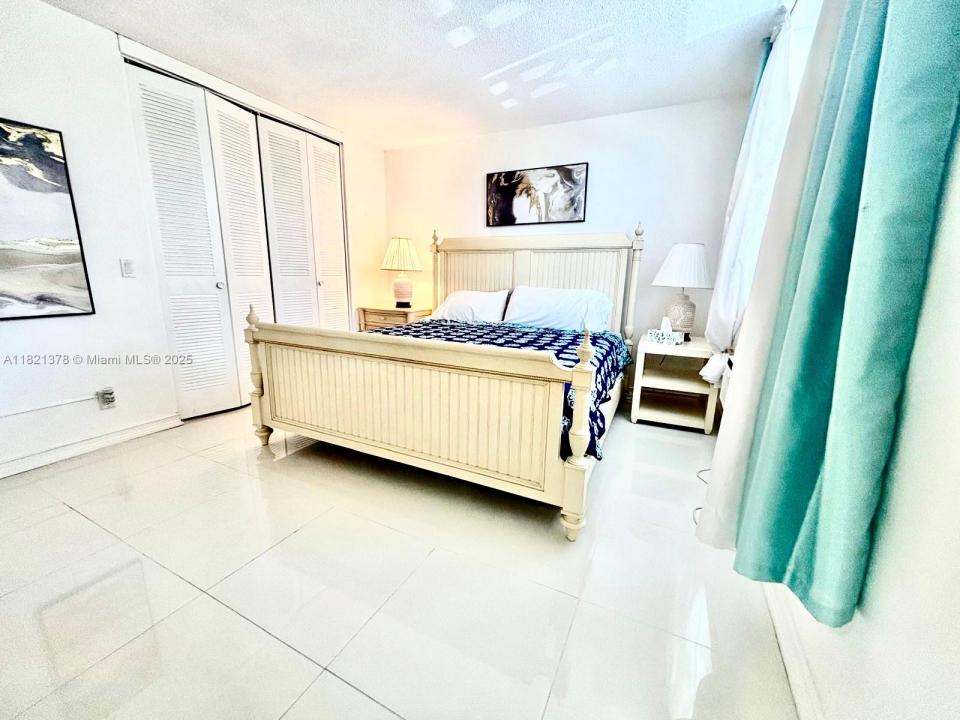 1936 S Ocean Dr 7C, Hallandale Beach, Florida 33009