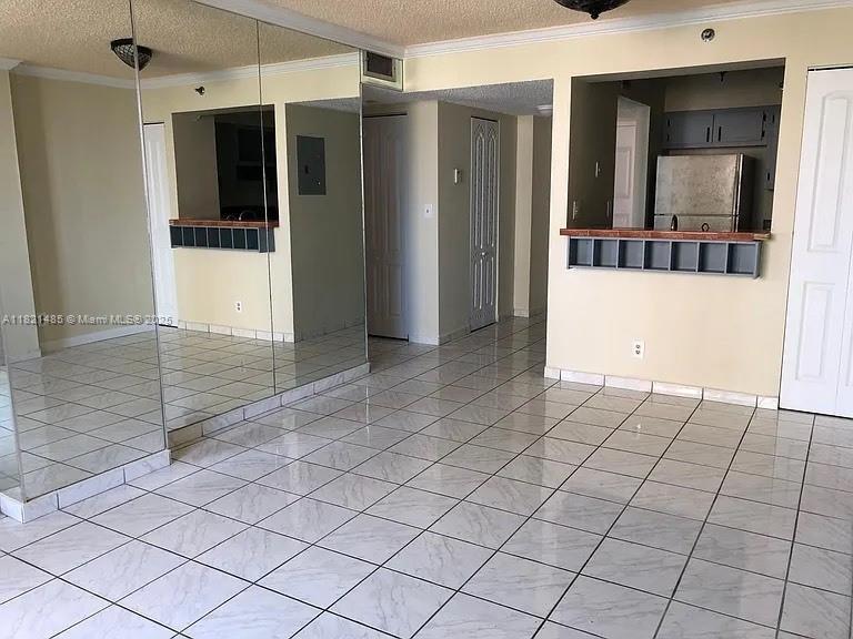 546 SW 1st St 501, Miami, Flórida 33130, Estados Unidos