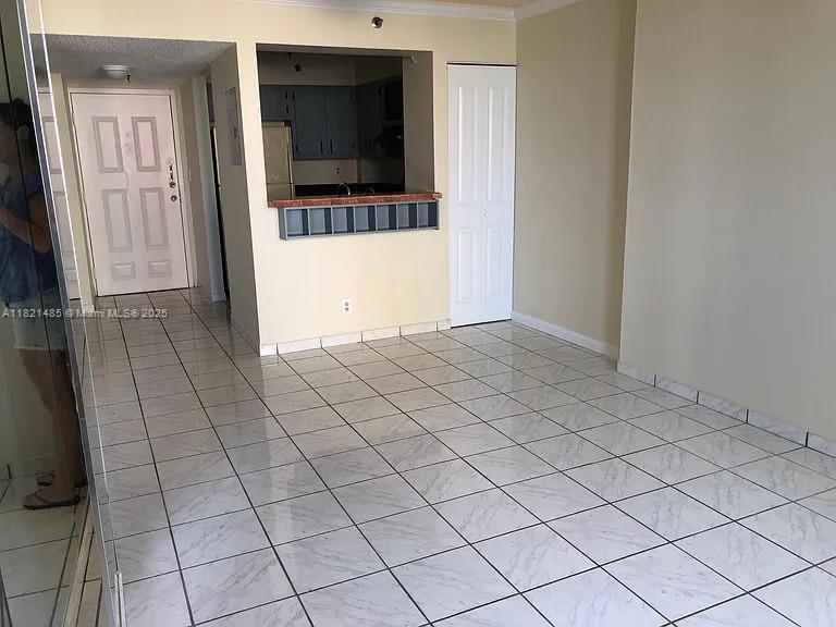 546 SW 1st St 501, Miami, Flórida 33130, Estados Unidos