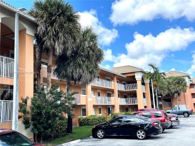 6900 SW 39th St 206J, Davie, Florida 33314, USA