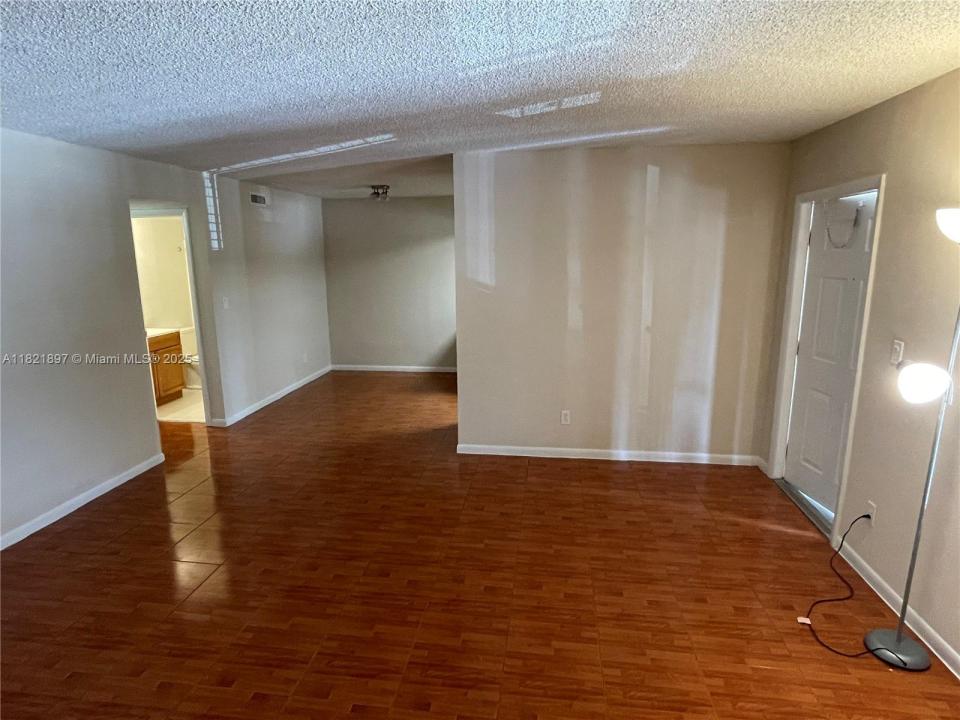 6900 SW 39th St 206J, Davie, Florida 33314, USA