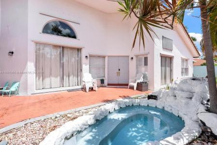 6987 Charlotte Ct, Margate, Florida 33063, USA