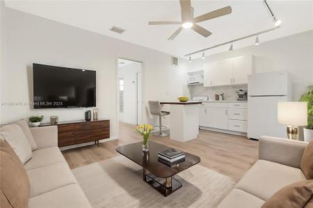 345 Michigan Ave 11, Miami Beach, Florida 33139, USA