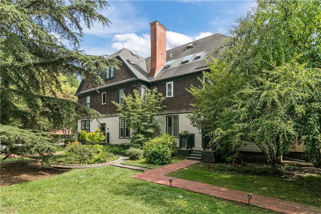 158 Narragansett Avenue U, Newport, Rhode Island 02840