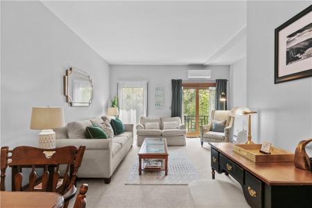 158 Narragansett Avenue U, Newport, Rhode Island 02840