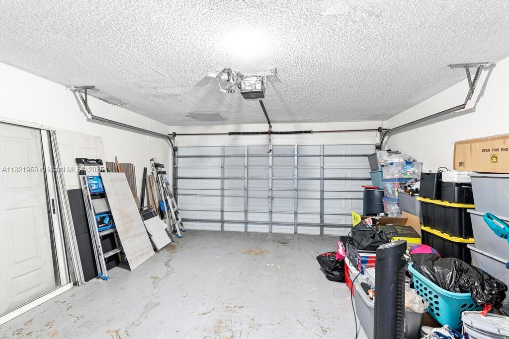 6987 Charlotte Ct, Margate, Florida 33063