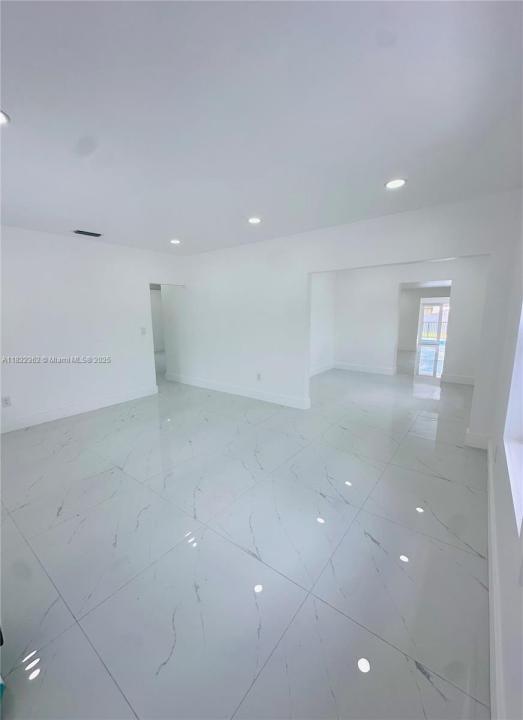82 E 16th St, Hialeah, فلوريدا 33010, الولايات المتحدة
