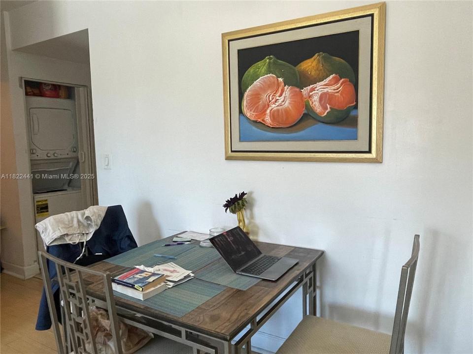50 Menores Ave 425, Coral Gables, Flórida 33134, Estados Unidos