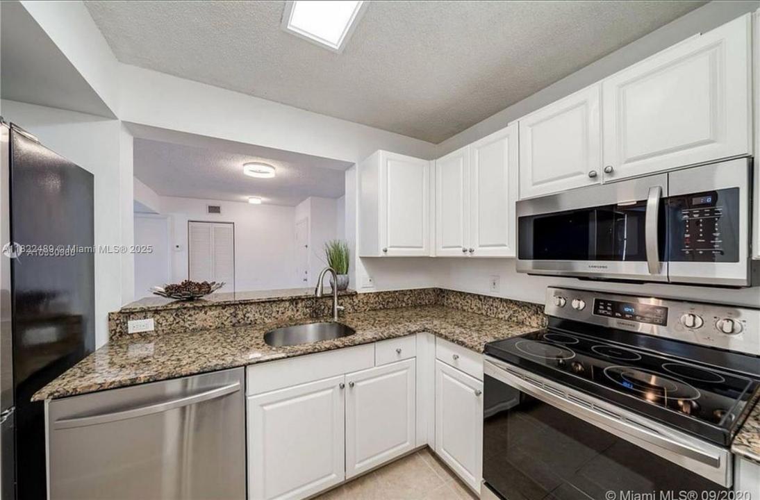 2711 Ocean Club Blvd 207, Hollywood, Floride 33019, États-Unis