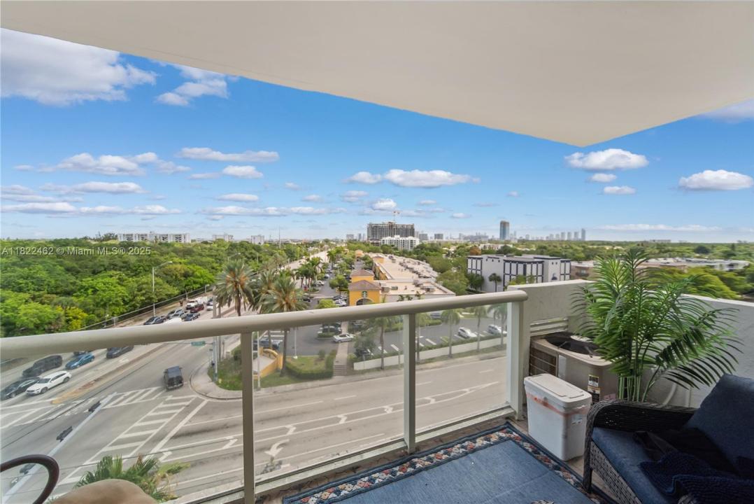 13499 Biscayne Blvd 703, North Miami, 佛羅里達州 33181, 美國