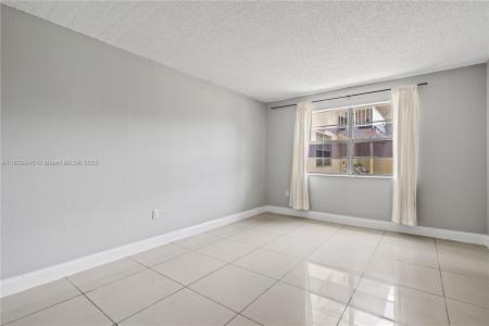 301 NW 177th St 104, Miami Gardens, Florida 33169, USA