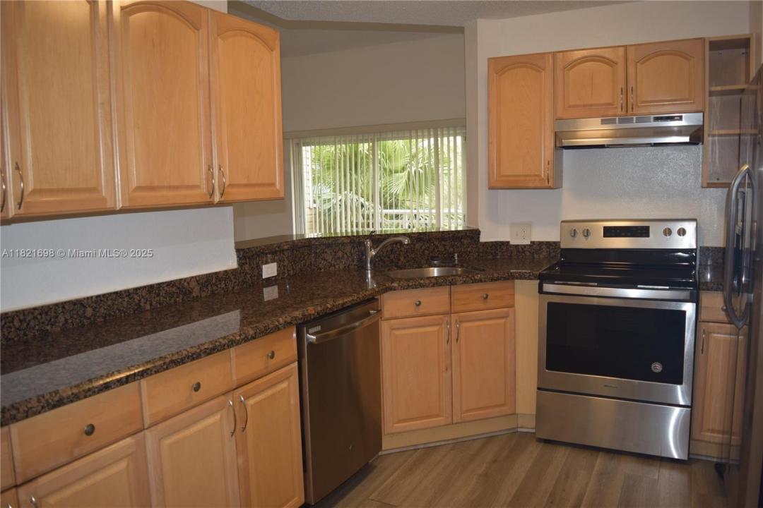 3413 NW 44th St 206, Oakland Park, Флорида 33309, Соединенные Штаты