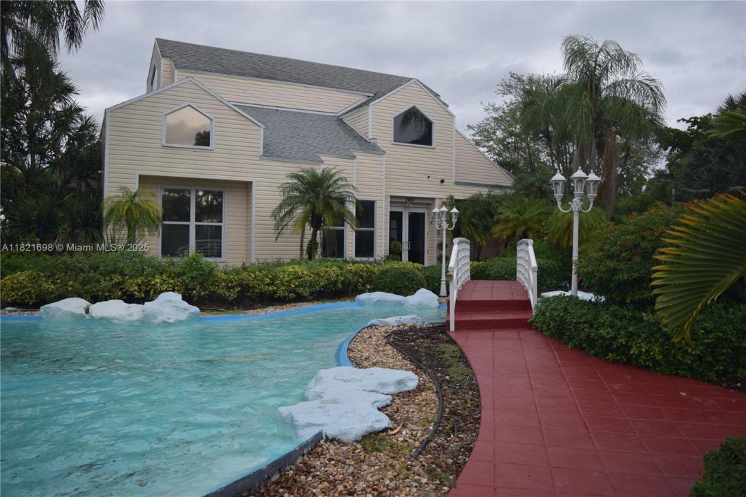 3413 NW 44th St 206, Oakland Park, Флорида 33309, Соединенные Штаты