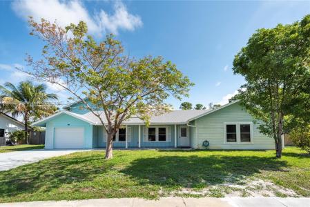 219 Bobwhite Rd, Royal Palm Beach, Florida 33411