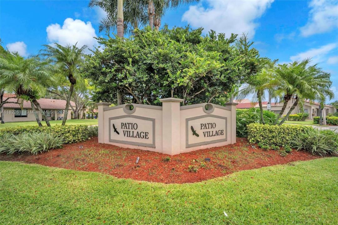 566 VILLAGE LAKE DRIVE, Weston, فلوريدا 33326, الولايات المتحدة
