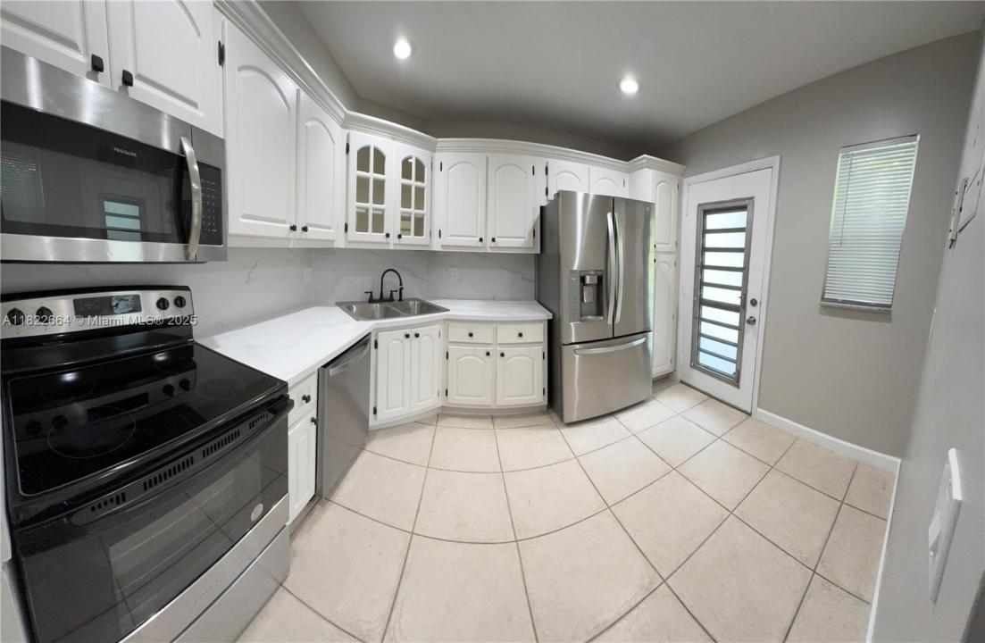 3360 Spanish Moss Ter 211, Lauderhill, فلوريدا 33319, الولايات المتحدة